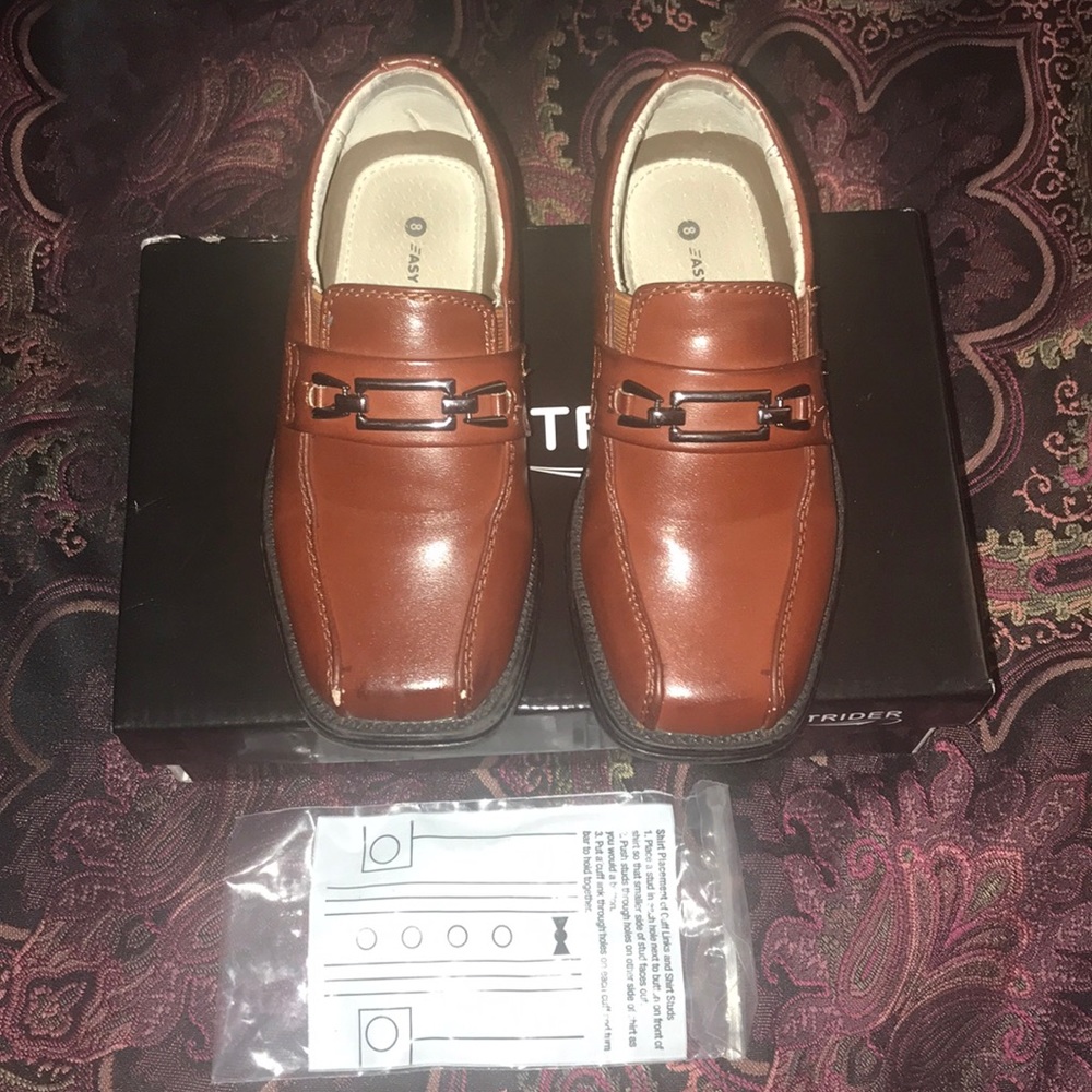 Dress shoes